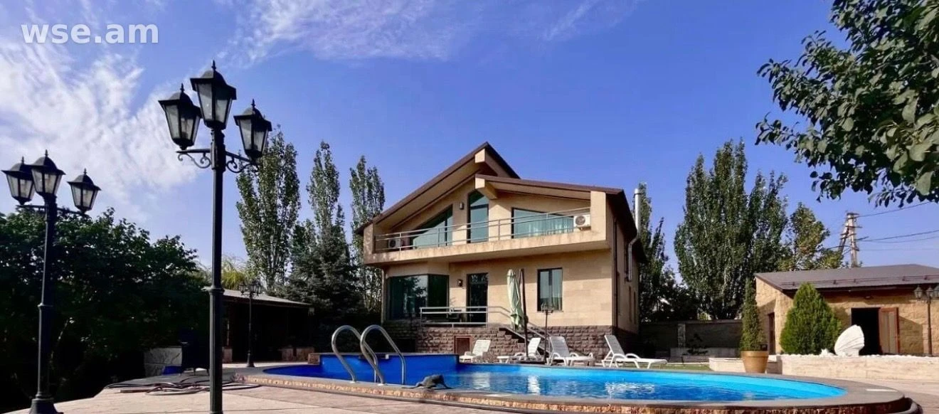 5-комн. дом, 400м², 10-я улица Муща — 6 000 $ | WSE.AM