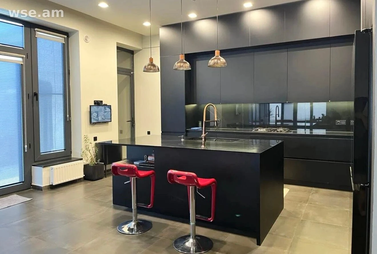 5-ΠΊΠΎΠΌΠ½. Π΄ΠΎΠΌ, 221ΠΌΒ², ΡΠ»ΠΈΡΠ° ΠΡΠΊΠ°ΡΠΈΠ½Π° β 1Β 100Β 000 Φ | WSE.AM