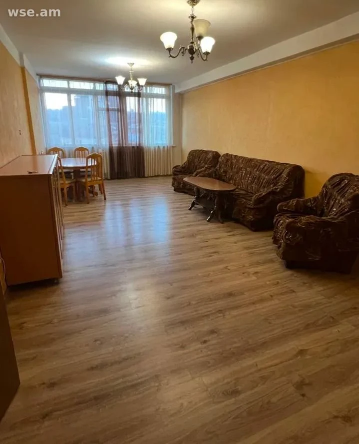 2-комн. квартира, 85м², улица Акоба Пароняна 28 — 240 000 ֏ | WSE.AM