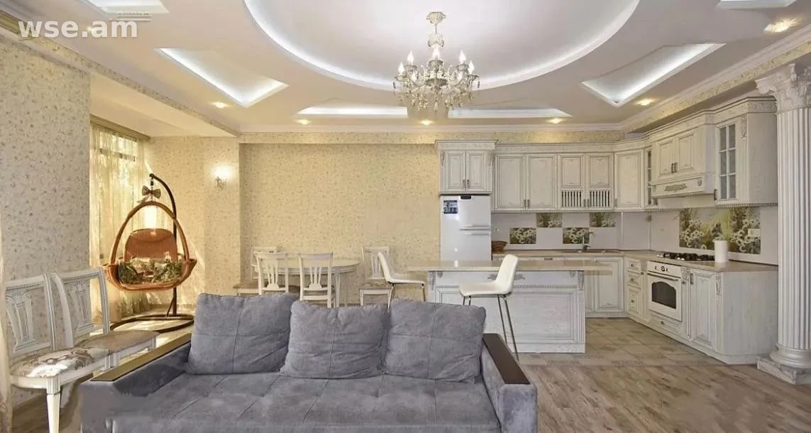 3-комн. квартира, 97м², улица Братьев Орбели 51 — 1 400 $ | WSE.AM