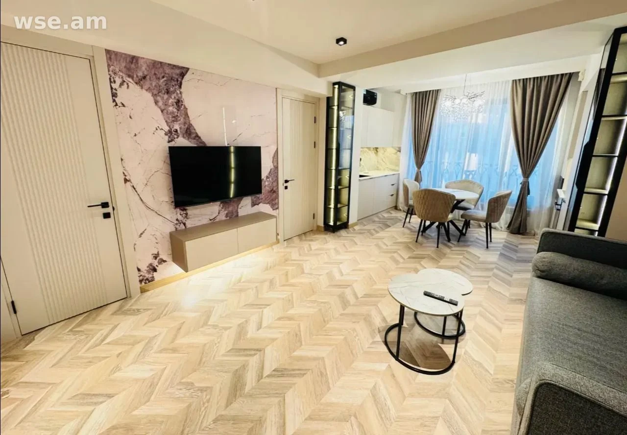 2-комн. квартира, 42м², улица Братьев Орбели 18 — 135 000 $ | WSE.AM