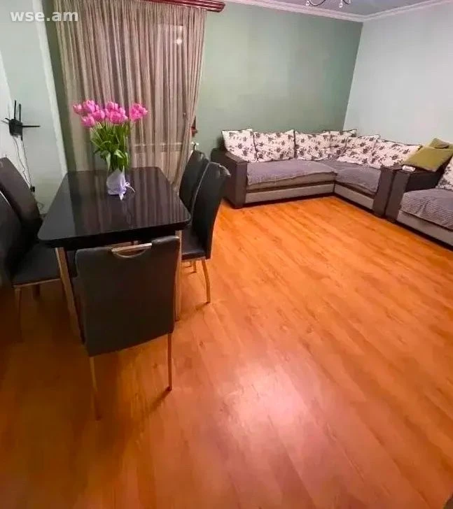 3-ΠΊΠΎΠΌΠ½. ΠΊΠ²Π°ΡΡΠΈΡΠ°, 67ΠΌΒ², 1-ΠΉ ΠΏΠ΅ΡΠ΅ΡΠ»ΠΎΠΊ ΡΠ»ΠΈΡΡ ΠΠ°ΠΌΠΈΠΊΠΎΠ½ΡΠ½Ρ β 240Β 000 Φ | WSE.AM