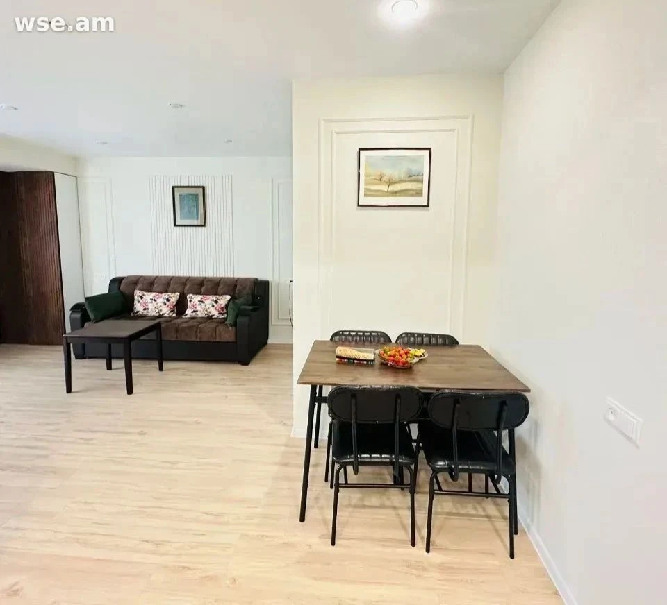 2-ΠΊΠΎΠΌΠ½. ΠΊΠ²Π°ΡΡΠΈΡΠ°, 46ΠΌΒ², 1-ΠΉ ΠΏΠ΅ΡΠ΅ΡΠ»ΠΎΠΊ ΡΠ»ΠΈΡΡ ΠΠ°ΠΌΠΈΠΊΠΎΠ½ΡΠ½Ρ 23/1 β 300Β 000 Φ | WSE.AM