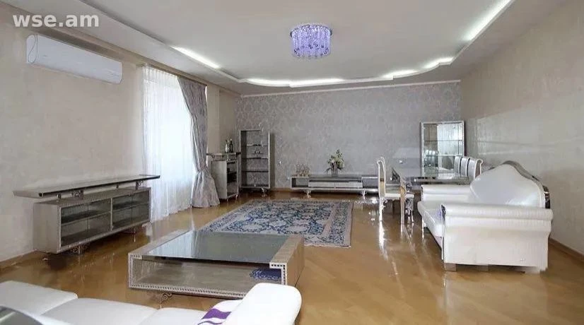 3-ΠΊΠΎΠΌΠ½. ΠΊΠ²Π°ΡΡΠΈΡΠ°, 157ΠΌΒ², ΡΠ»ΠΈΡΠ° ΠΠ΅ΡΠ΅Π½ΠΈΠΊΠ° ΠΠ΅ΠΌΠΈΡΡΡΠ½Π° β 2Β 000 $ | WSE.AM