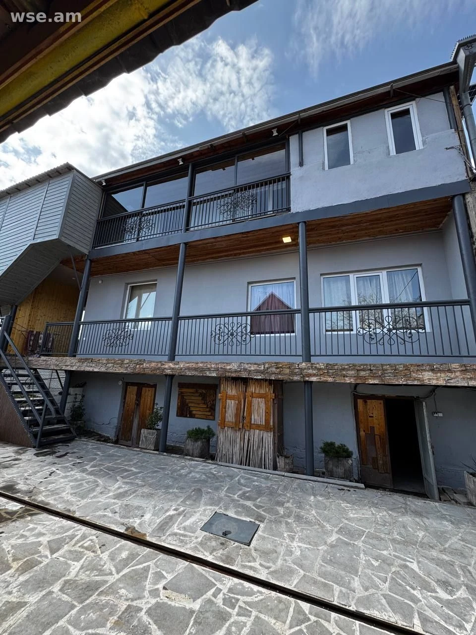 4-ΠΊΠΎΠΌΠ½. Π΄ΠΎΠΌ, 200ΠΌΒ², Τ΅ΦΦΥ‘ΥΆ-Τ³Υ‘ΥΌΥΆΥ« Υ΄Υ‘Υ΅ΦΥΈΦΥ²Υ« β 1Β 200 $ | WSE.AM