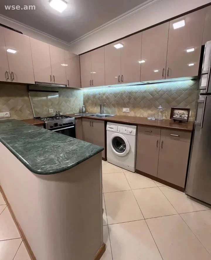 1-ΠΊΠΎΠΌΠ½. ΠΊΠ²Π°ΡΡΠΈΡΠ°, 42ΠΌΒ², ΡΠ»ΠΈΡΠ° ΠΡΡΠΊΠΈΠ½Π° 3/1 β 300Β 000 Φ | WSE.AM