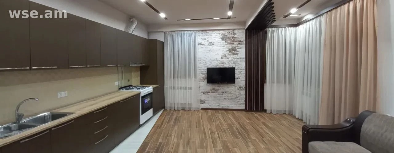 2-комн., 63 м², 4/7 эт., улица Гарегина Овсепяна, Ереван