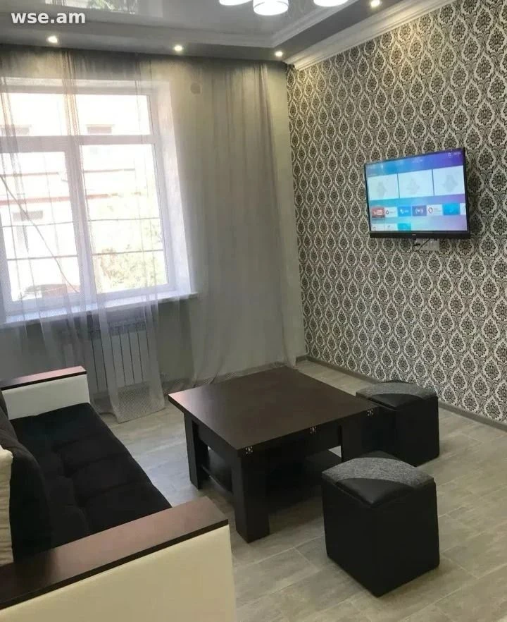 3-комн., 55 м², 3/5 эт., улица Братьев Орбели 18/2