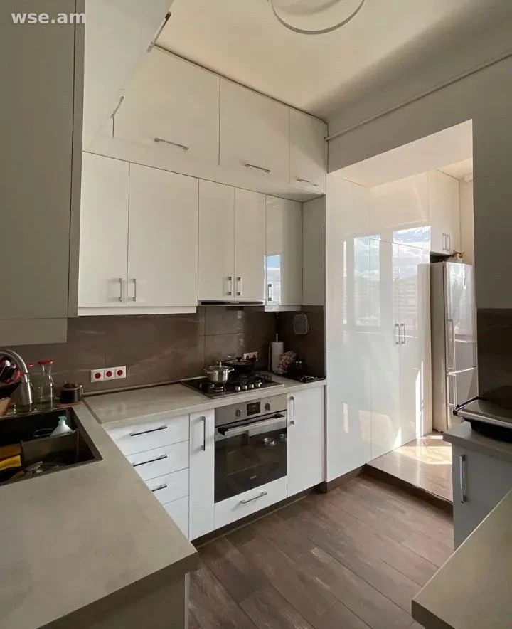 4-комн., 110 м², 5/5 эт., проспект Комитаса 58