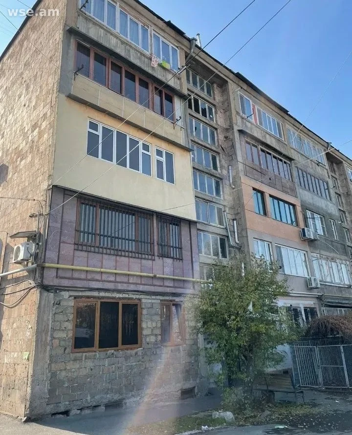 3-комн., 77 м², 3/5 эт., Эребуни 27
