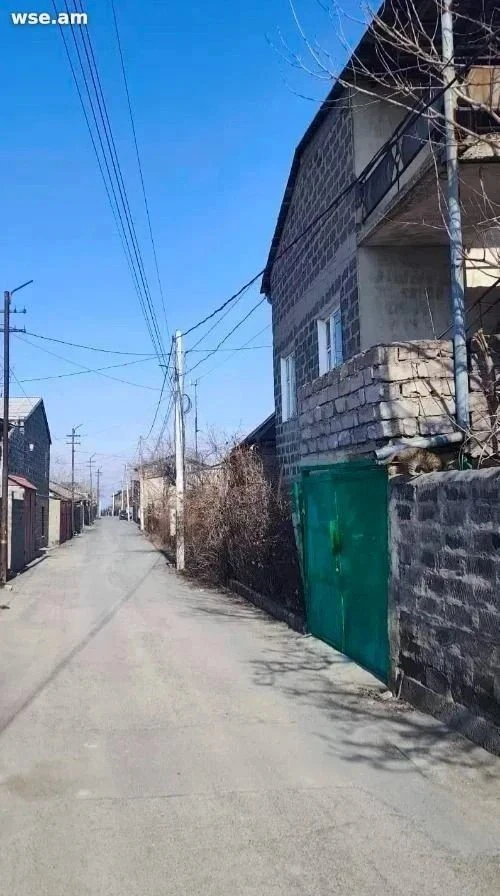 3-комн., 182 м², 3-этажный, 19-я улица Харберда