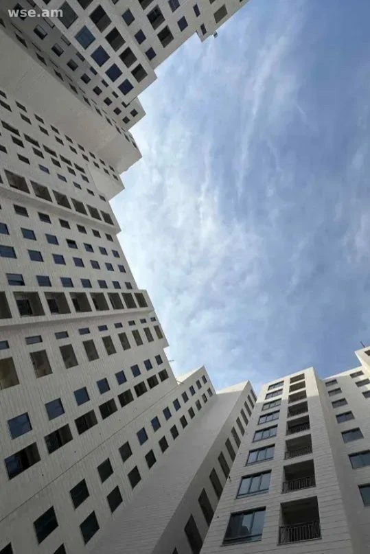 4-комн., 112 м², 3/12 эт., Грибоедова 48