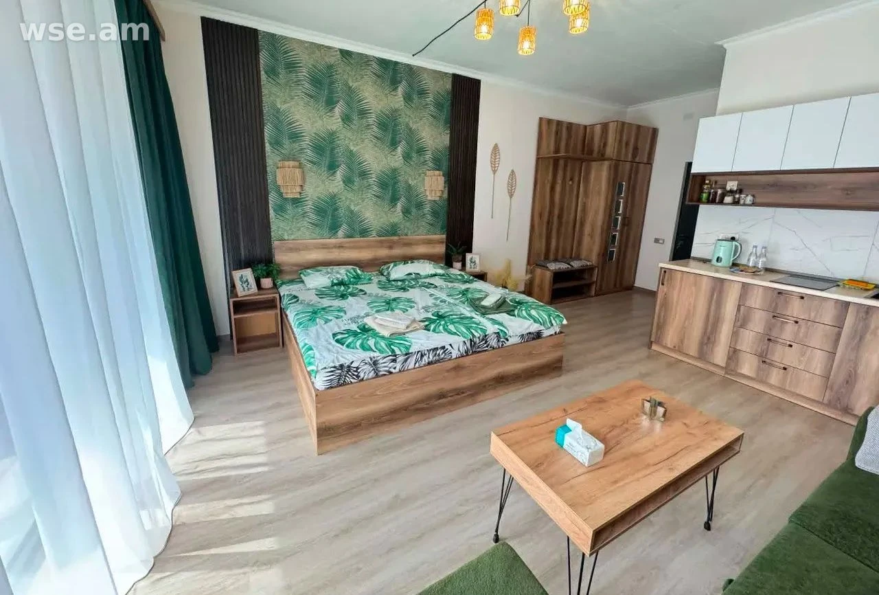2-комн., 60 м², 2/6 эт., Саят-Нова 17