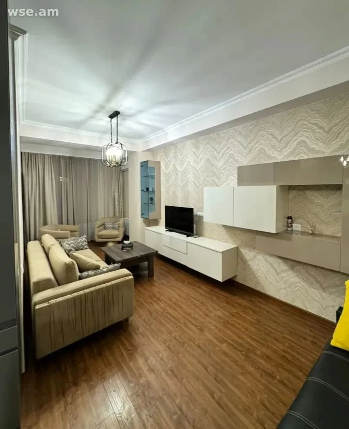 2-комн., 45 м², 7/8 эт., Адонца 6