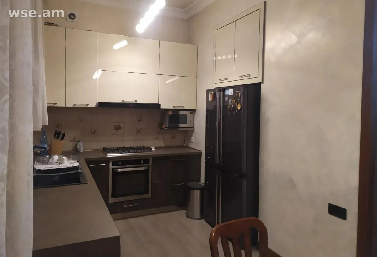 3-комн., 70 м², 3/4 эт., улица Сисакяна 12