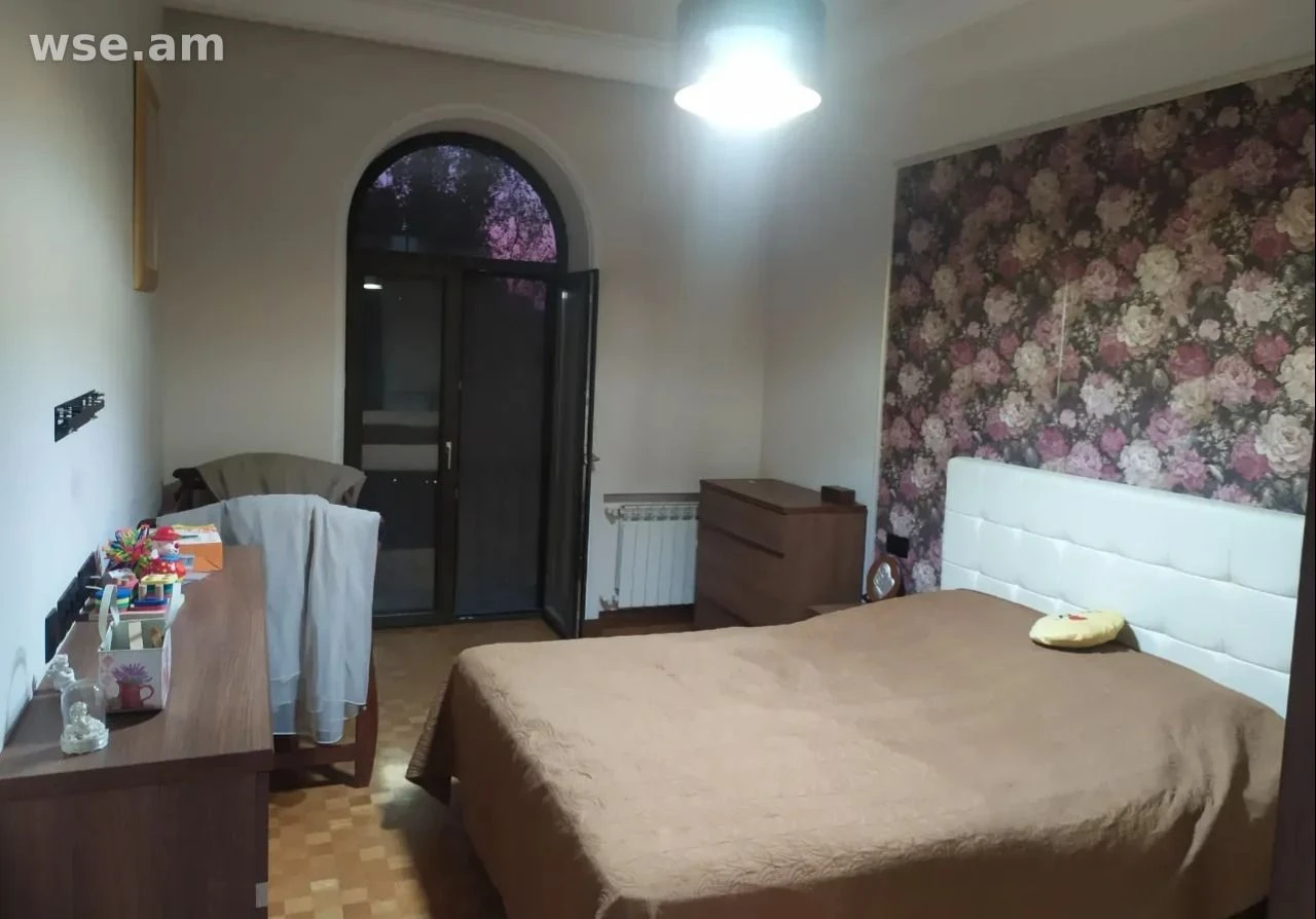 3-комн., 70 м², 3/4 эт., улица Сисакяна 12