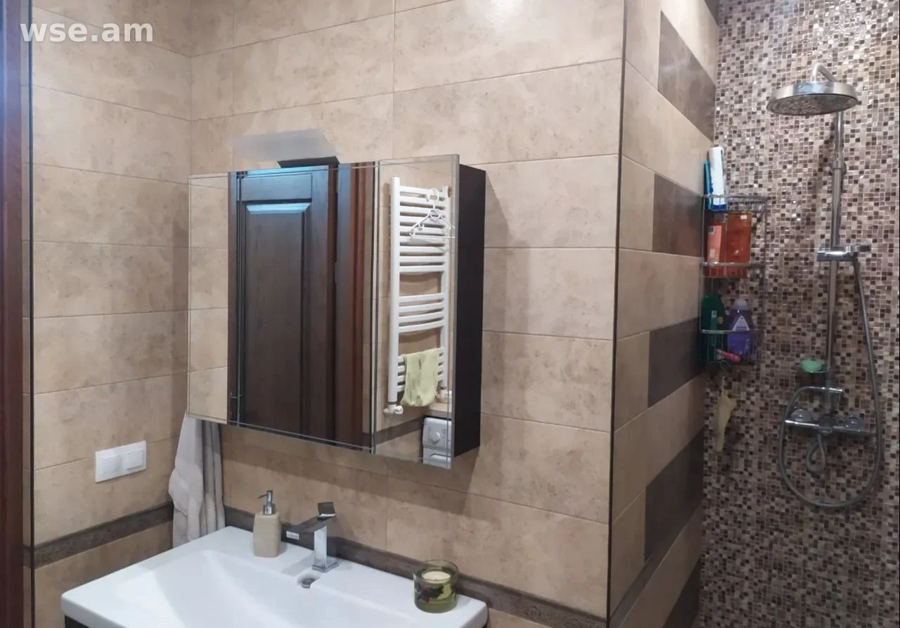 3-комн., 70 м², 3/4 эт., улица Сисакяна 12