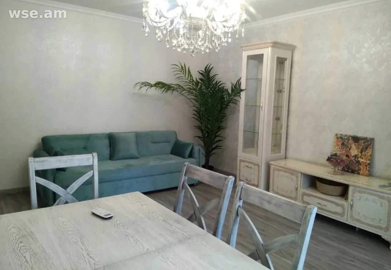 3-комн., 90 м², 4/10 эт., улица Туманяна