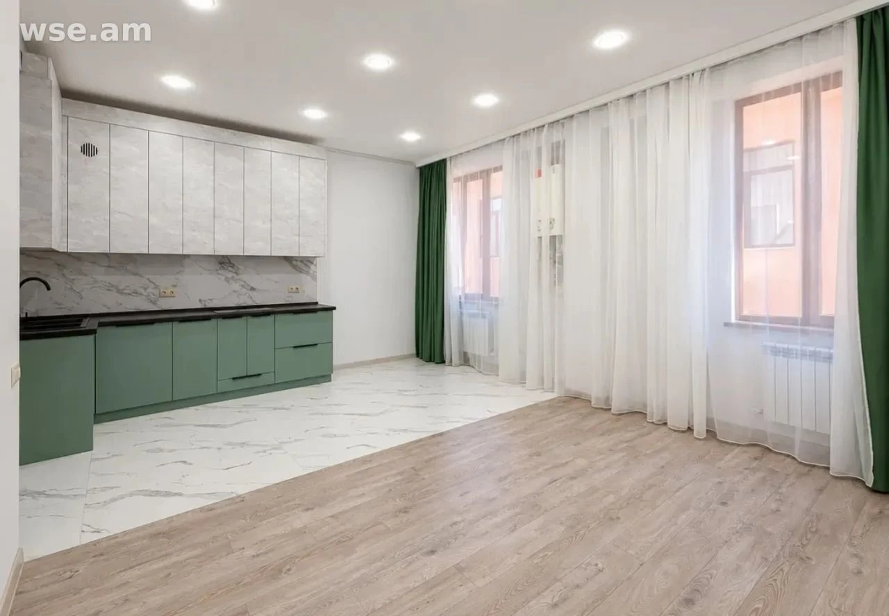 4-комн., 95 м², 3/4 эт., улица Молдовакан 49/53