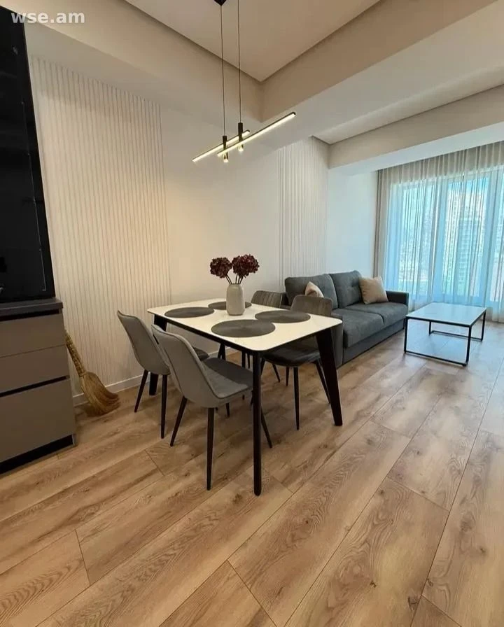 2-комн., 55 м², 11/18 эт., улица Ханджяна 7/1