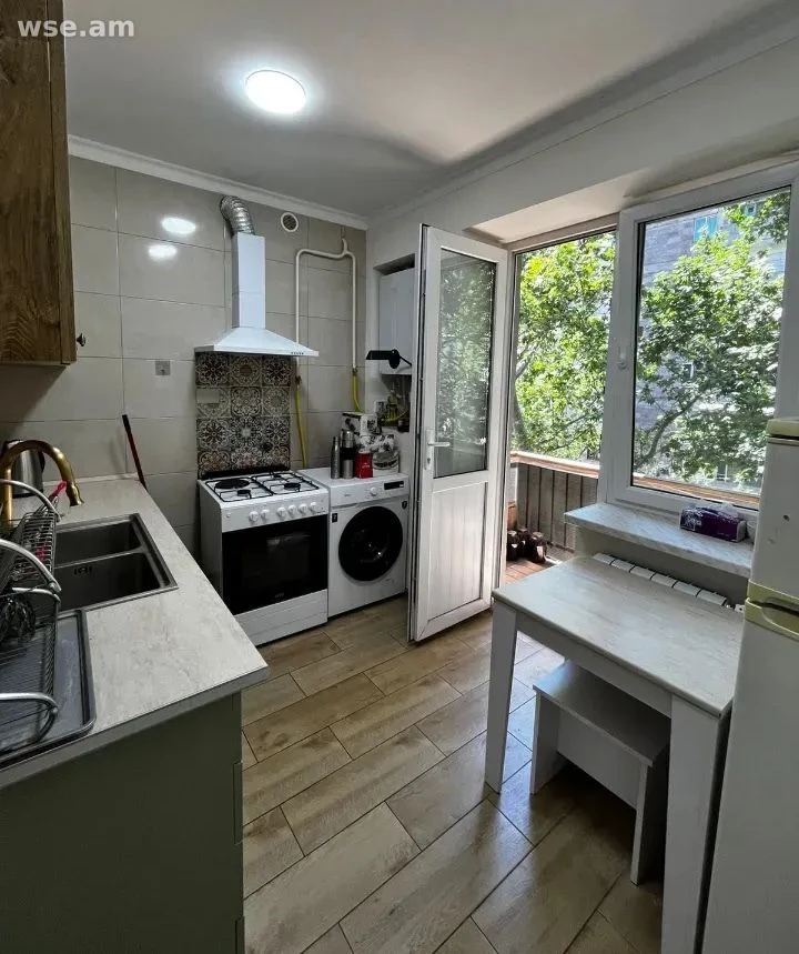 3-комн., 57 м², 4/5 эт., улица Арама Хачатуряна 4