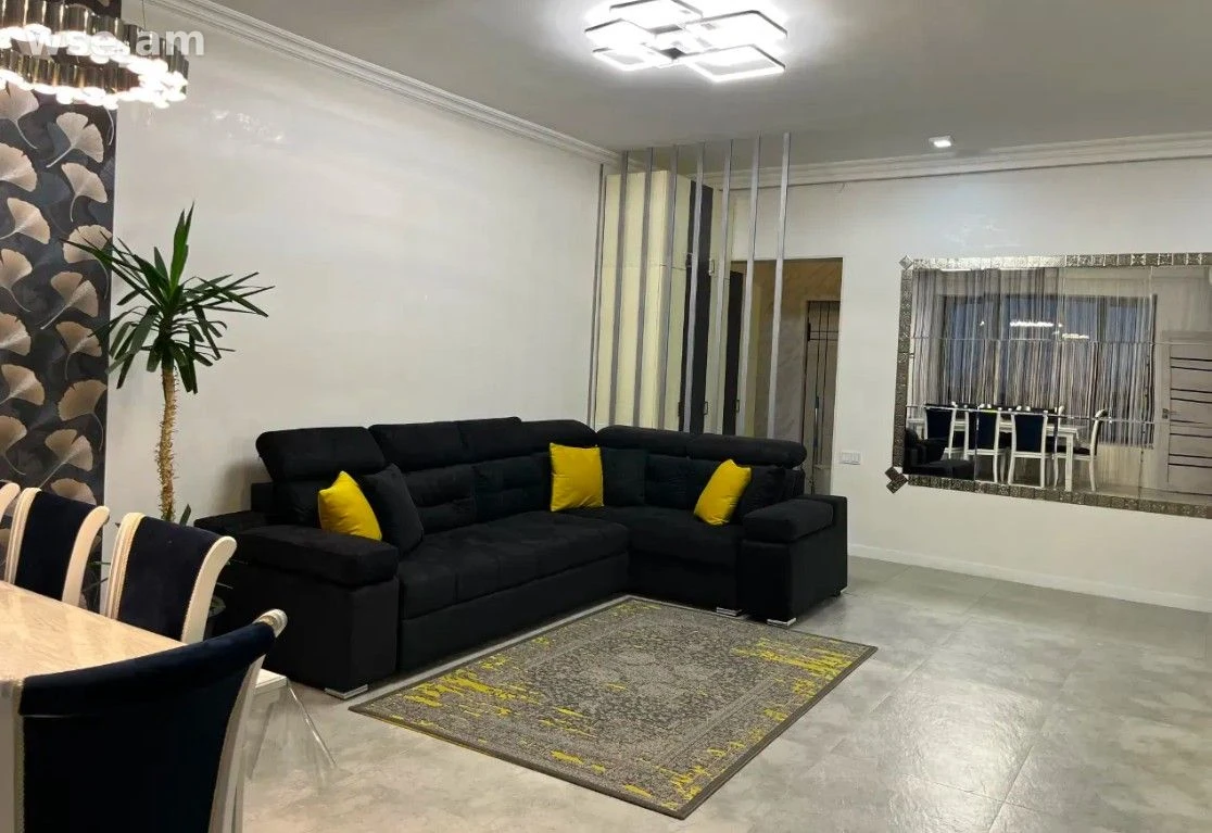 4 սենյականոց, 120 քմ, 11/15 հարկ, Արգիշտիի փողոց 11/11