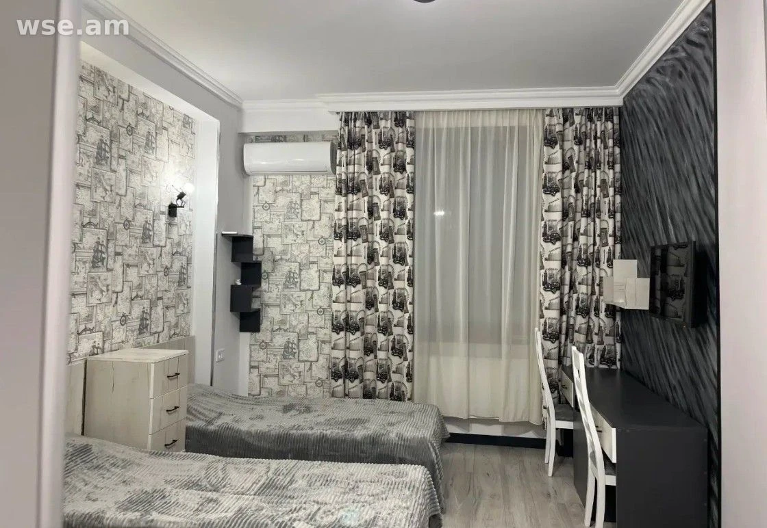 4 սենյականոց, 120 քմ, 11/15 հարկ, Արգիշտիի փողոց 11/11