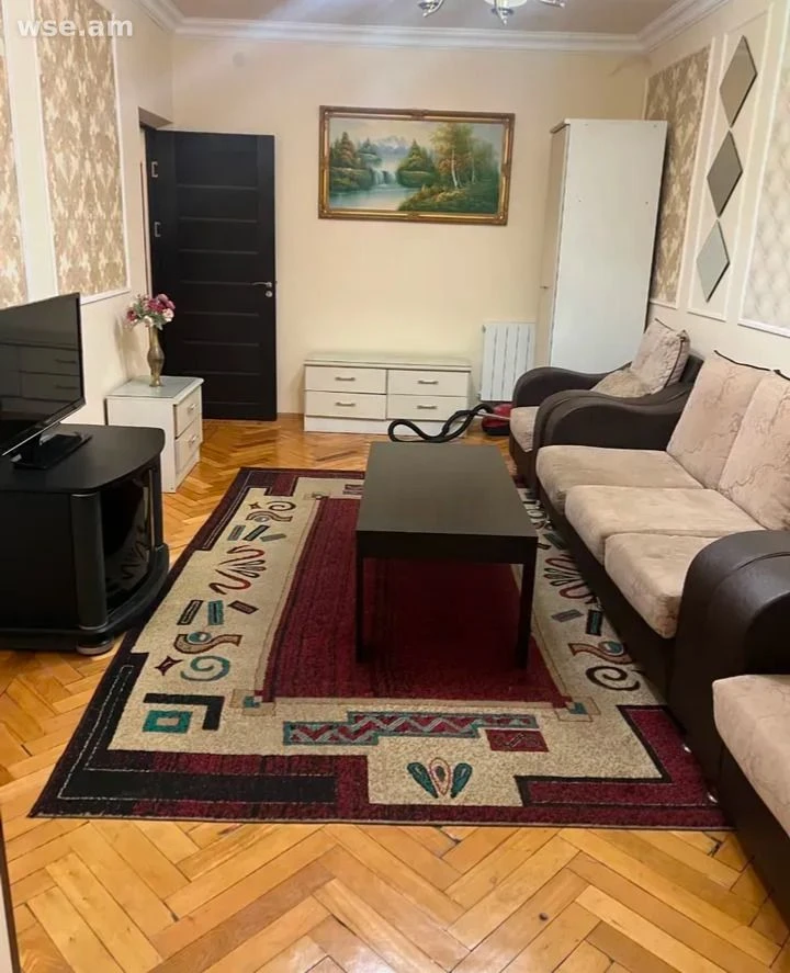 1-комн., 44 м², 4/5 эт., проспект Комитаса 23/3