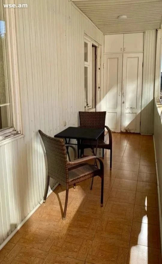 4 սենյականոց, 120 քմ, 3/5 հարկ, Վրացական փողոց 21