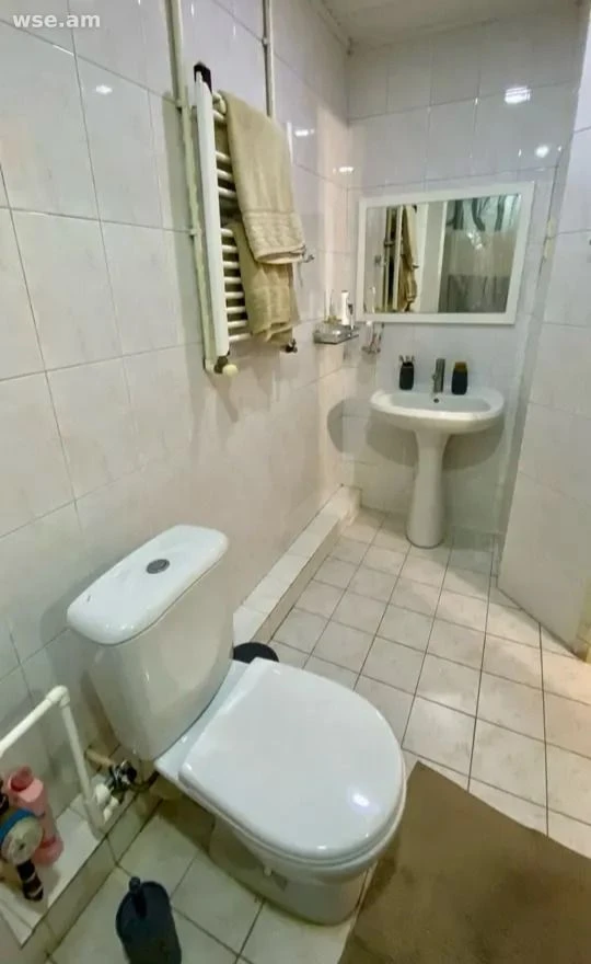 4 սենյականոց, 120 քմ, 3/5 հարկ, Վրացական փողոց 21