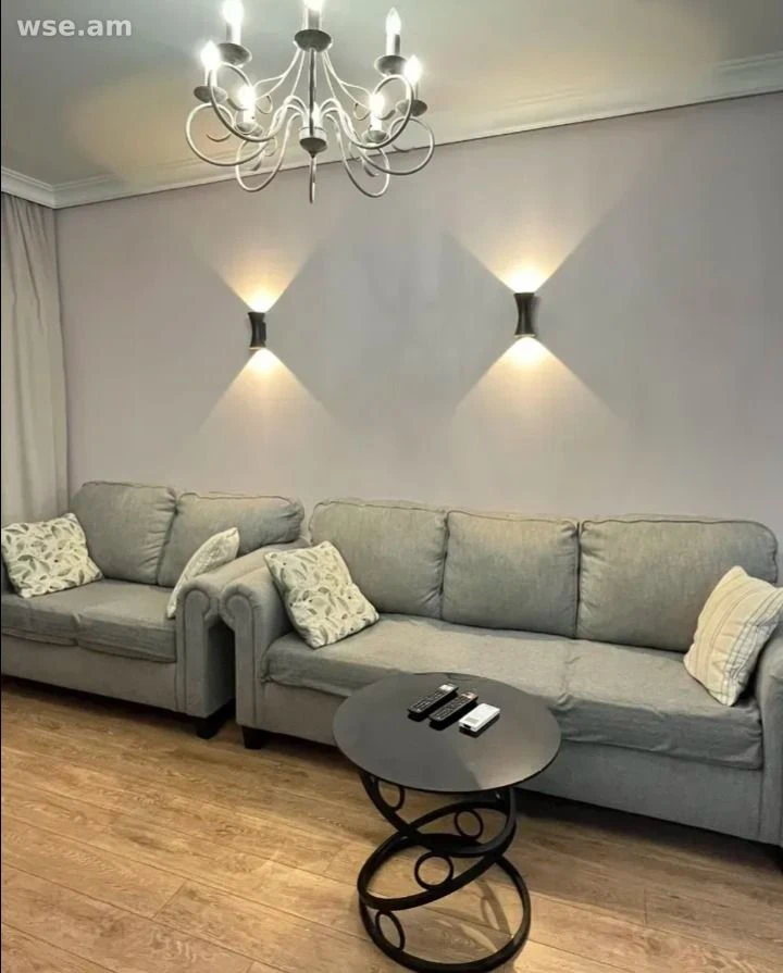 2-комн., 50 м², 12/14 эт., улица Себастия 3/3