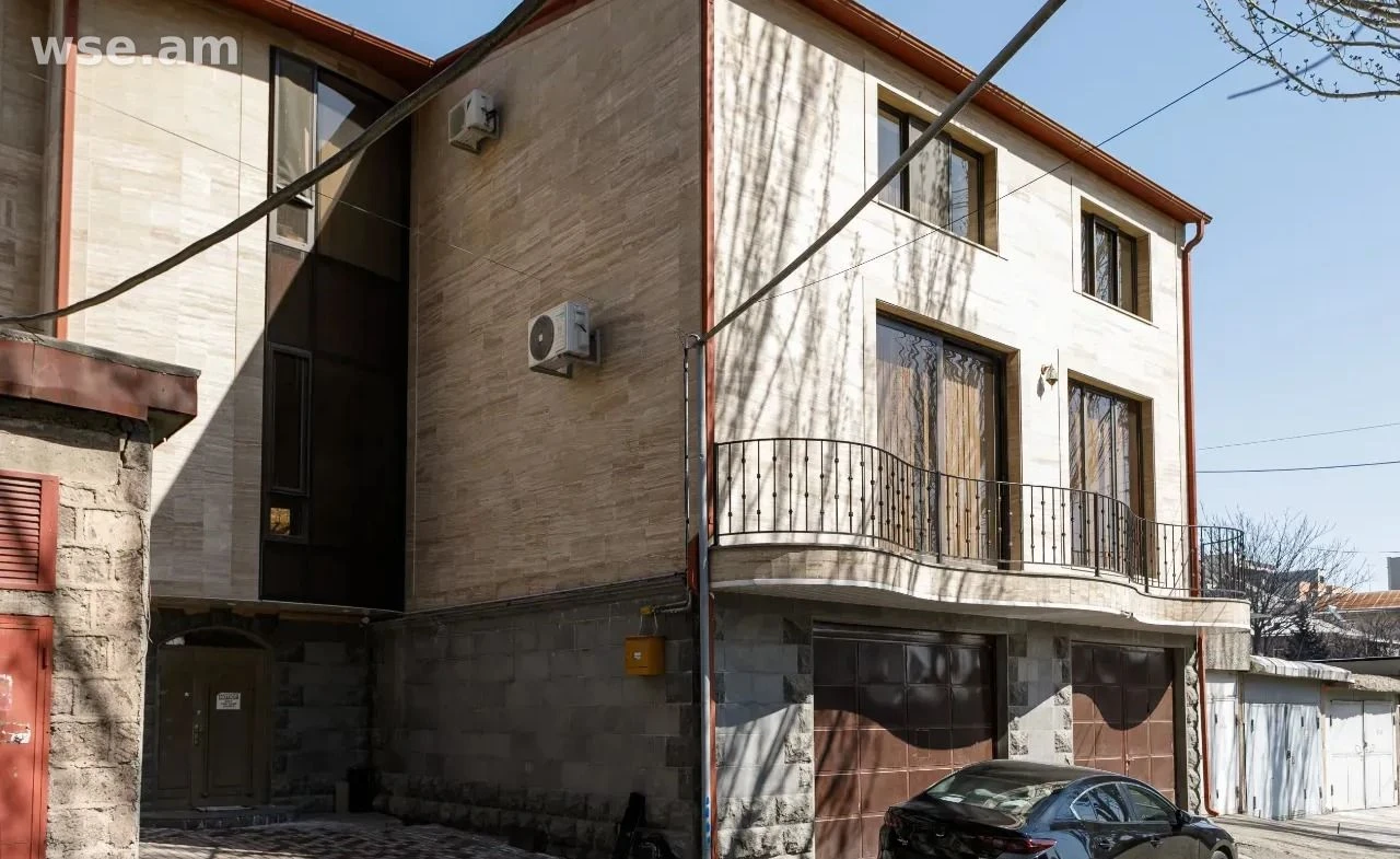 5-комн., 360 м², 3-этажный, улица Левона Хечояна 27/7