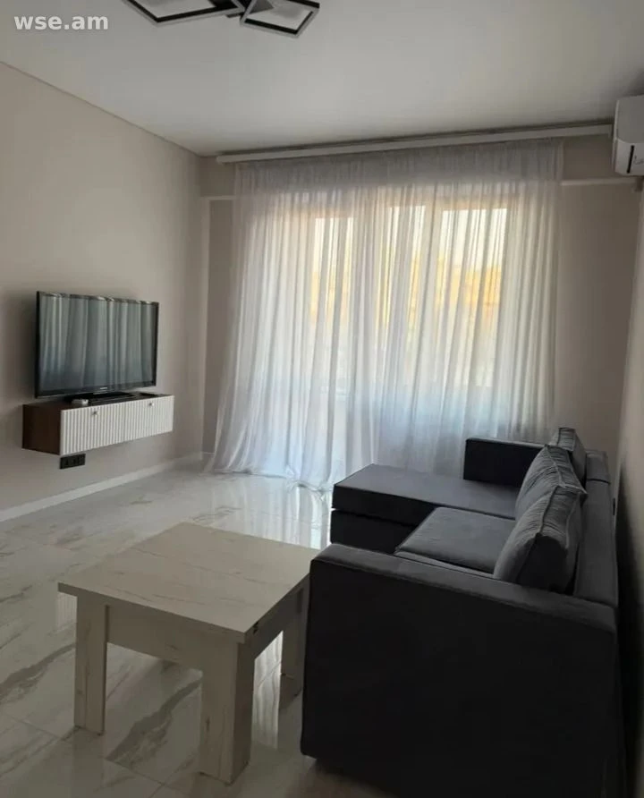 2-комн., 72 м², 3/11 эт., улица Леонида Азгалдяна