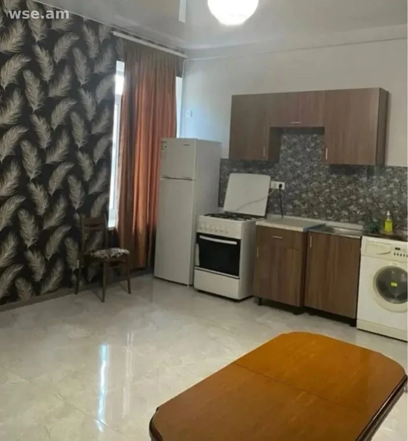 2-комн., 40 м², 1/2 эт., улица Григора Асратяна 9