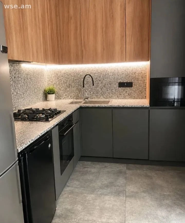 2-комн., 53 м², 2/5 эт., улица Арама Хачатуряна 13