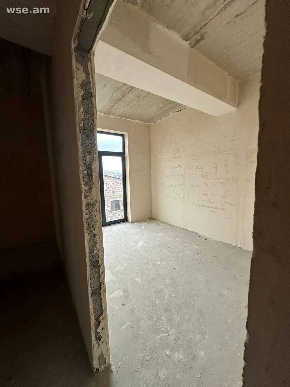 4 սենյականոց, 170 քմ, 2 հարկանի, Եղվարդի խճուղի 111