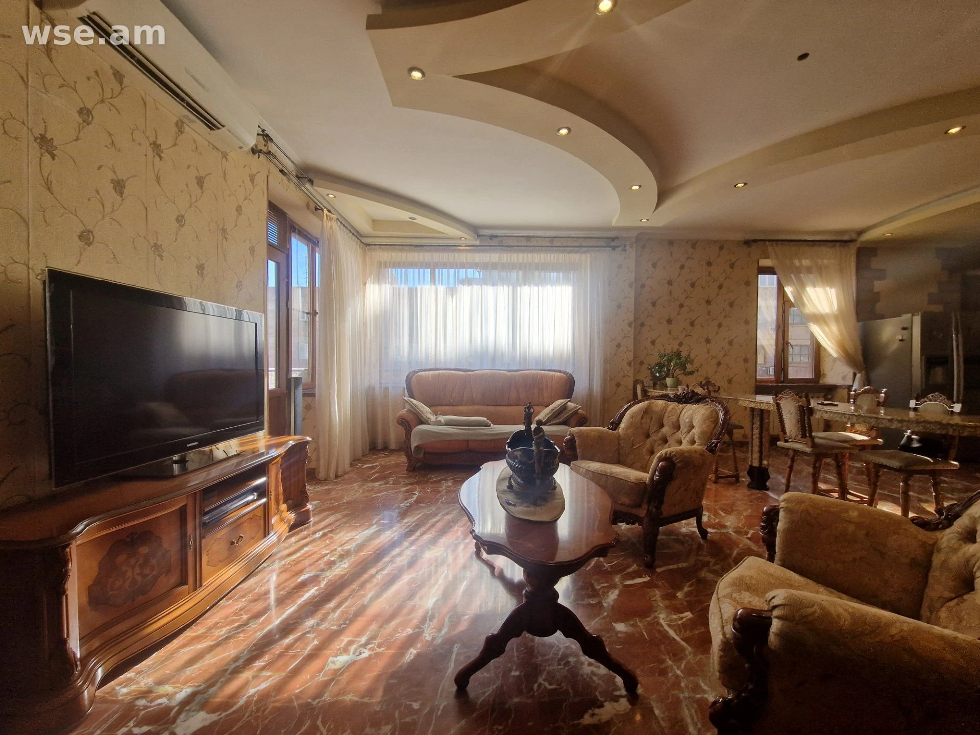 5室公寓, 195㎡, 姆赫尔·姆克尔特强街5号 — 600 000 $ | WSE.AM
