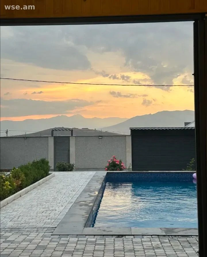 3室独栋住宅, 100㎡, 普特赫尼 — 180 000 $ | WSE.AM