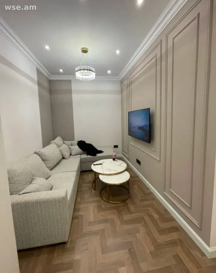 2-комн., 40 м², 2/5 эт., проспект Комитаса 3