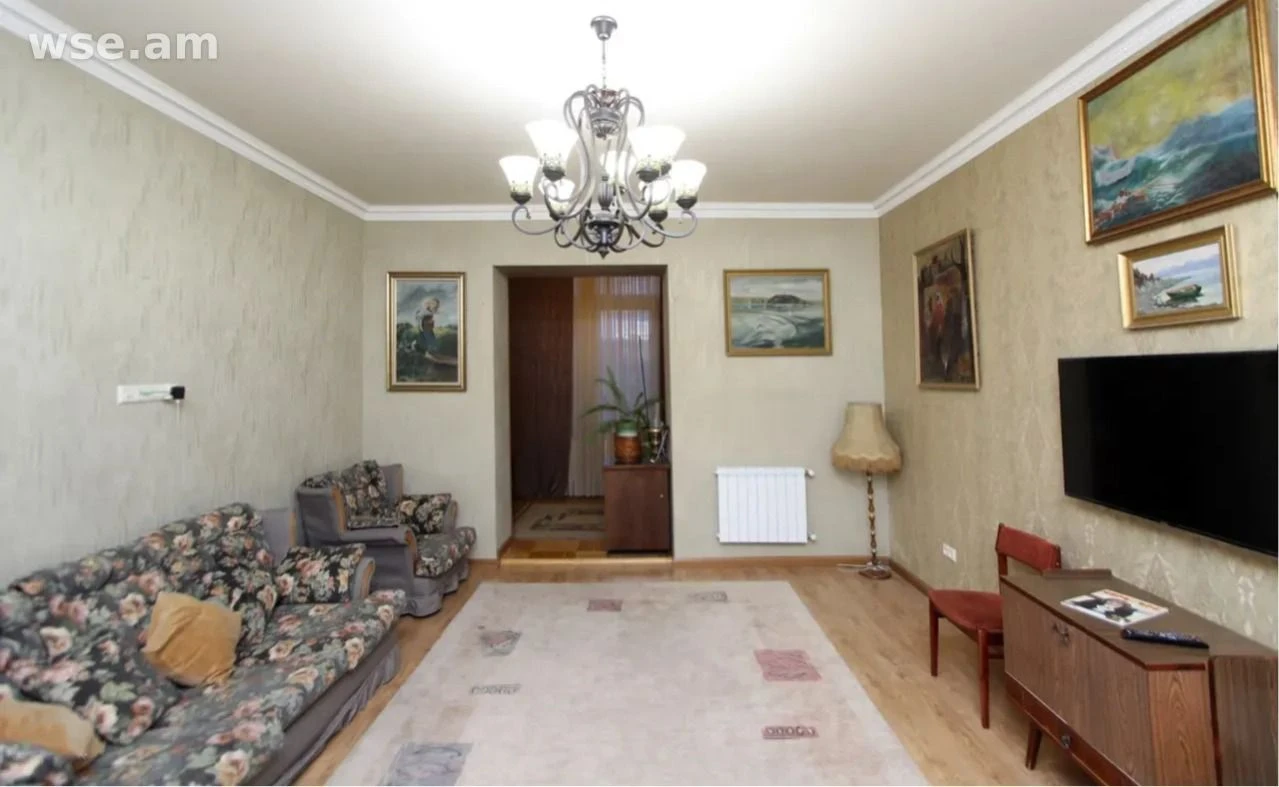 2-комн., 72 м², 4/5 эт., улица Московян 33
