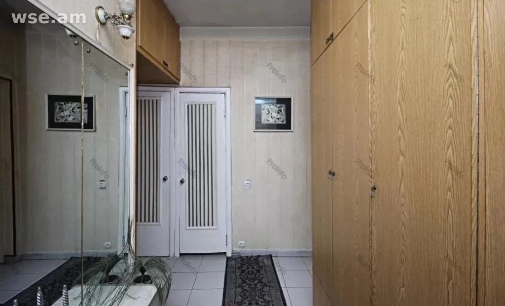 2-комн., 68 м², 2/5 эт., улица Туманяна 28/20