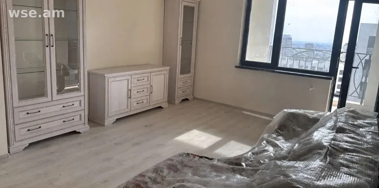 4-комн., 115 м², 16/16 эт., улица Грибоедова