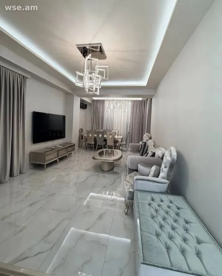 4-комн., 125 м², 10/14 эт., улица Грибоедова