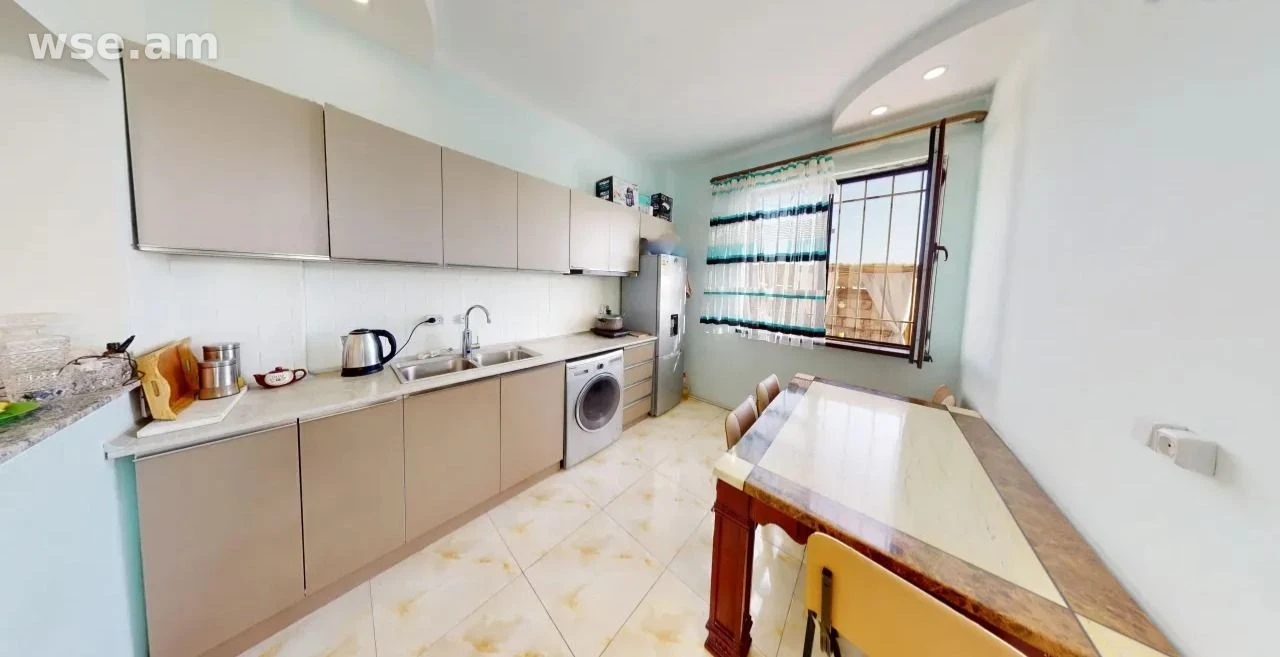 4-комн., 115 м², 2-этажный, новое шоссе Силикян