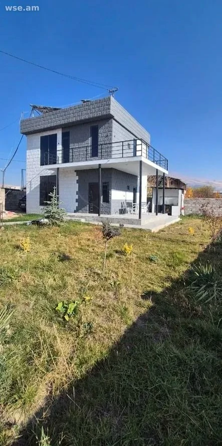 4-комн., 158 м², 2-этажный, Абовян