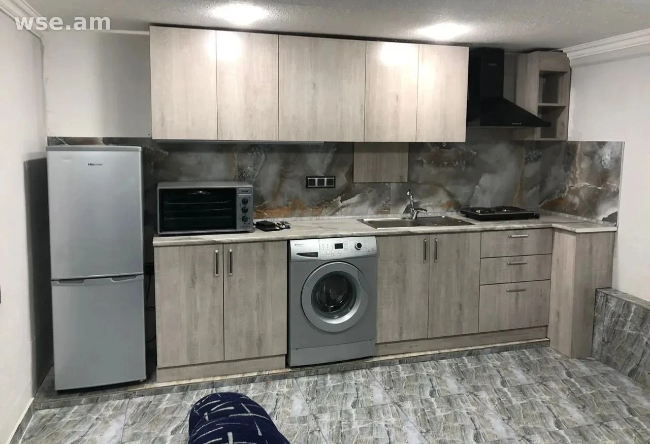 2-комн., 65 м², 1/9 эт., 4-й квартал Давташена