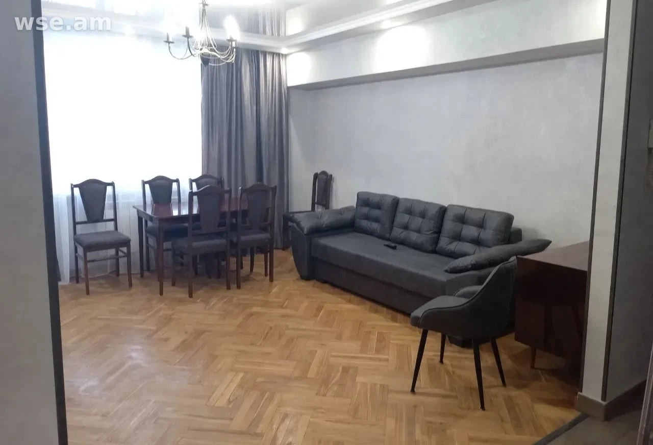 3-комн., 70 м², 5/9 эт., улица Амиряна 12