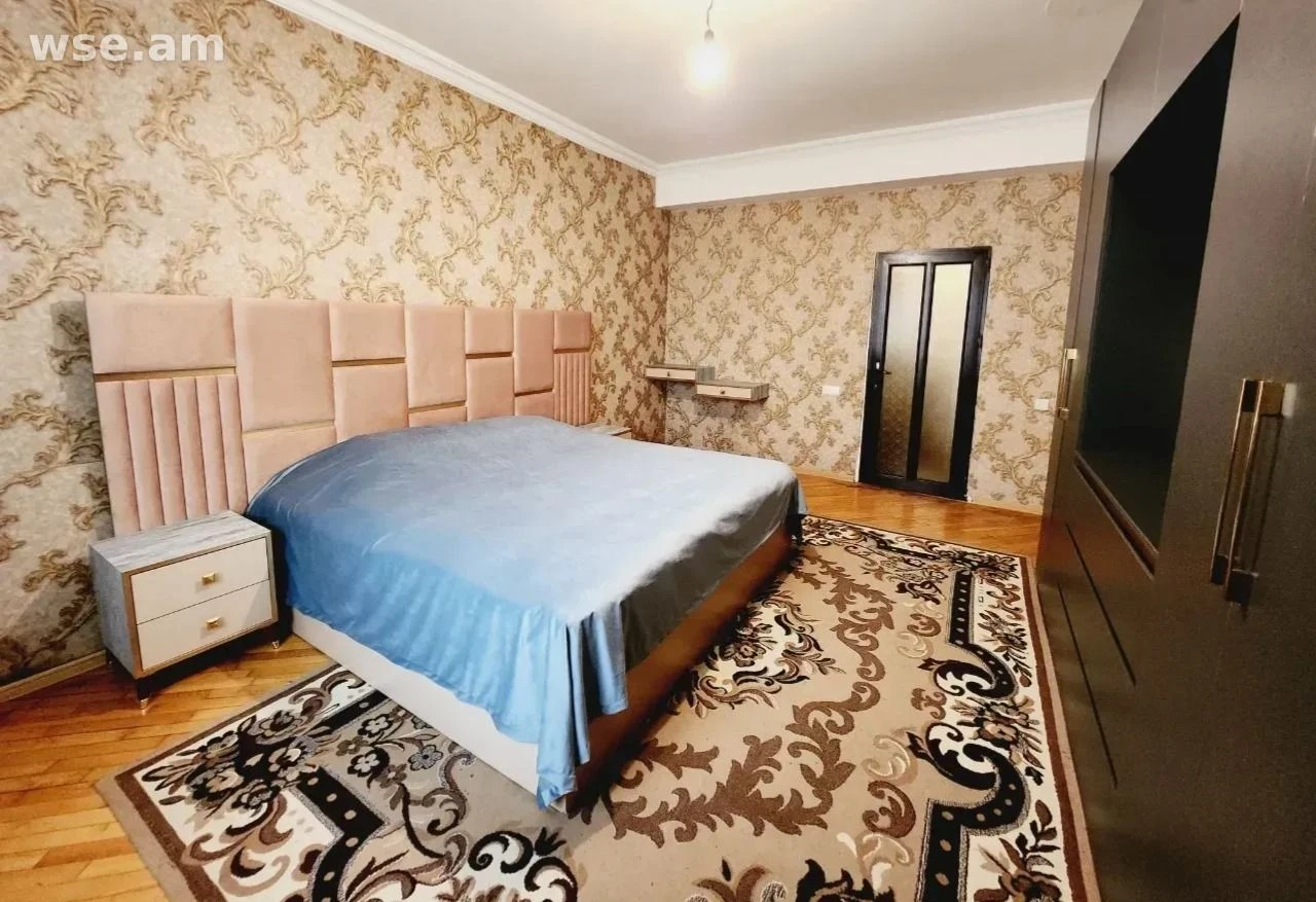 4-комн., 200 м², 1-этажный, улица Агаси