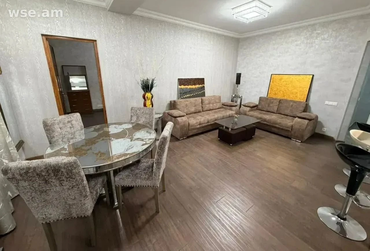2-комн., 70 м², 7/11 эт., улица Грачья Кочара 44