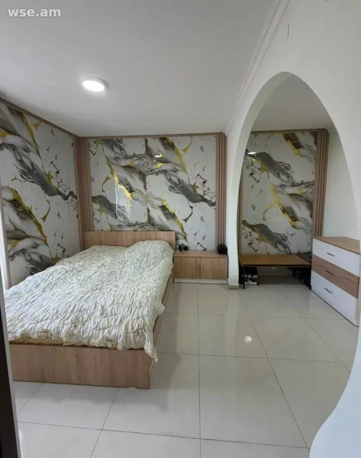 2-комн., 50 м², 3/3 эт., улица Кирка Керкоряна 19